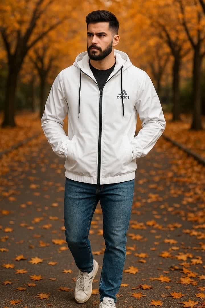 سیوشرت برزنتی داخل خز مارک آدیداس